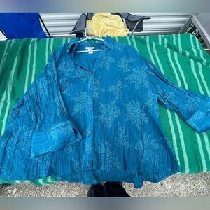 Joanna - Teal Button-Up Shirt with Floral Pattern